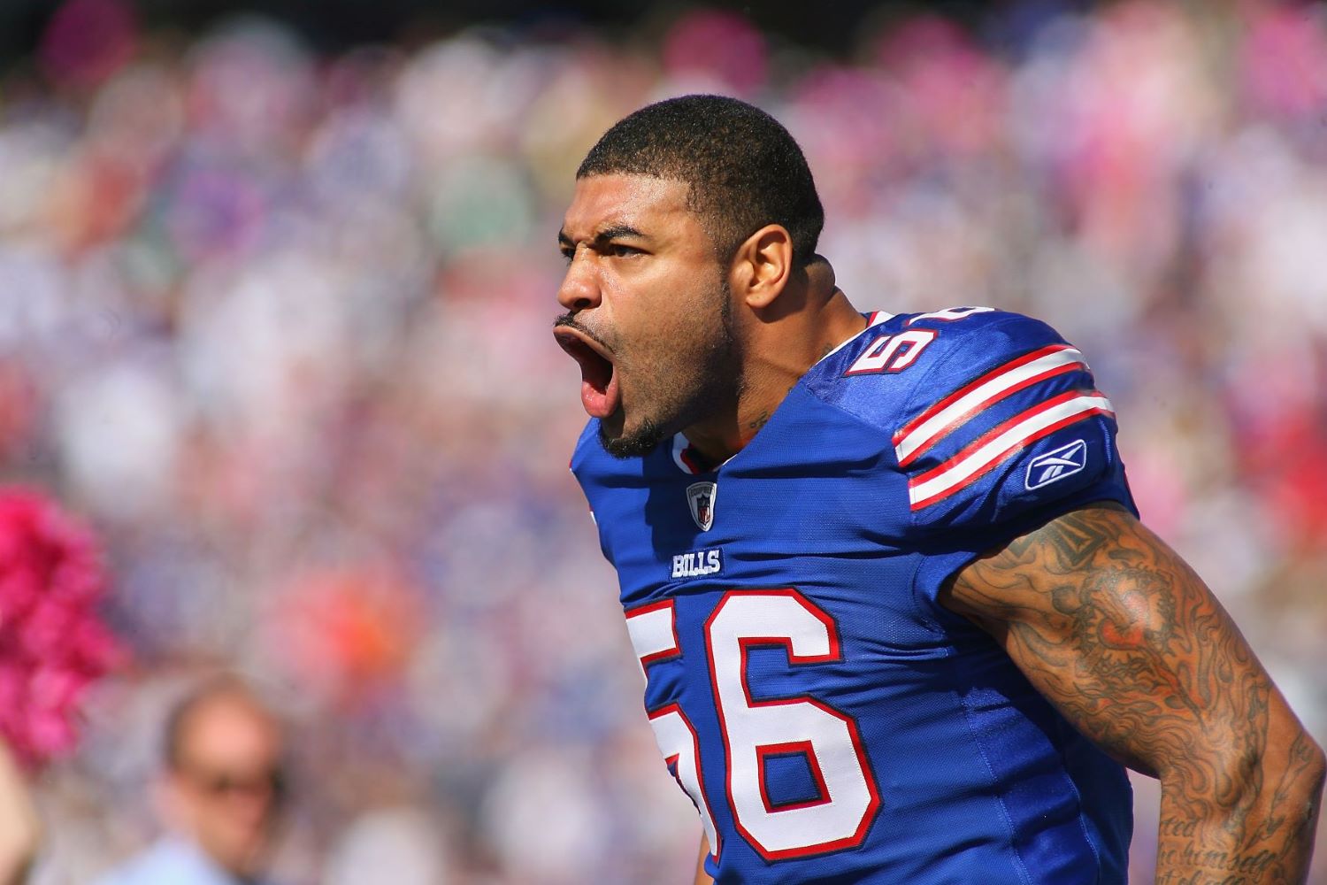 Former Terp Shawne Merriman comes home to discuss his Lights Out MMA  promotion on FUBO Sports - Company News - News - Lights Out XF